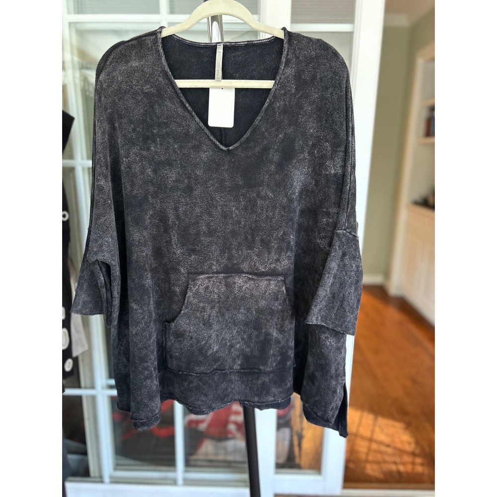NWT Mono B Mineral Wash Black Hooded Top Oversized 3/4 sleeves Kangaroo Pocket L